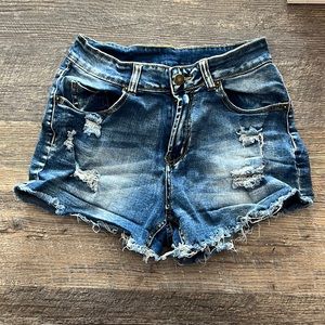 Distressed Short